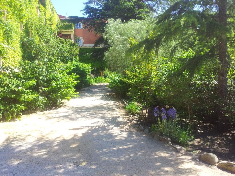 Apart'Hotel Les 4 Sources Corbés Exterior foto
