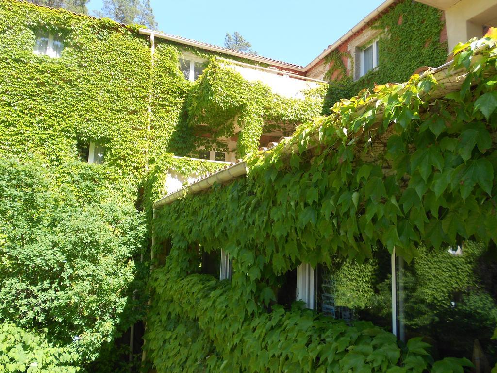 Apart'Hotel Les 4 Sources Corbés Exterior foto